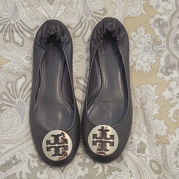 Tory Burch- Great condition! - Picture 2 of 5